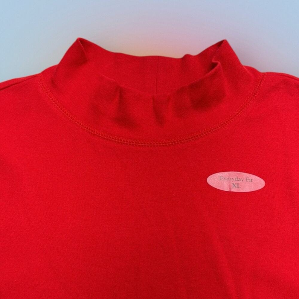 CHRISTOPHER & BANKS Women’s XL (Juniors) Red Mock Neck T-shirt